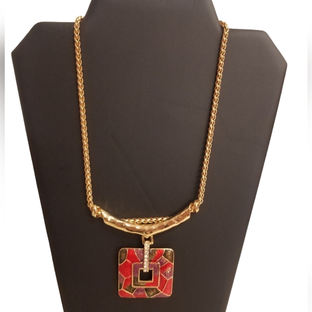 VINTAGE BYZANTINE  STYLE GOLDTONED & ENAMEL  PENDANT & WHEAT ROPE CHAIN NECKLACE